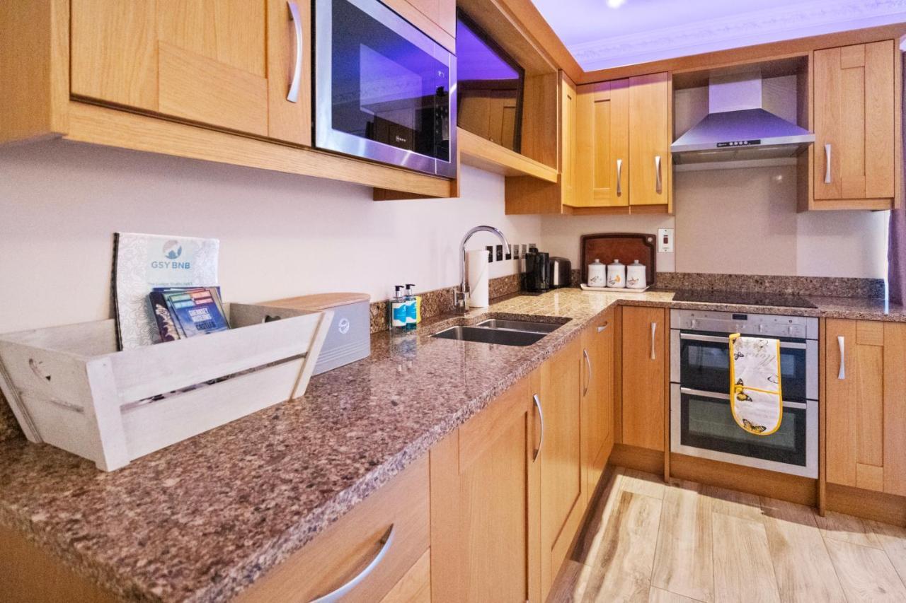 The Lodge - Studio Apartment'S Castel Εξωτερικό φωτογραφία